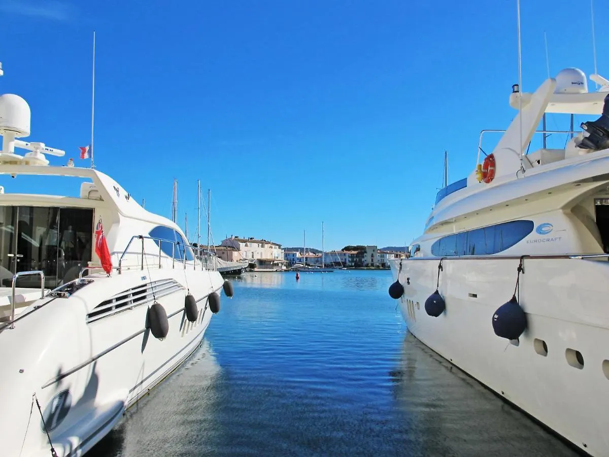 Apartment Grand Bassin Grimaud