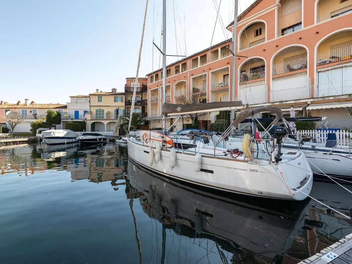 Apartment Grand Bassin Grimaud